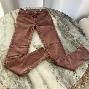 American Eagle Burgundy Jegging